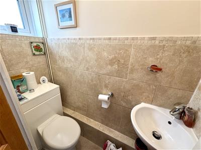 CLOAKROOM/WC